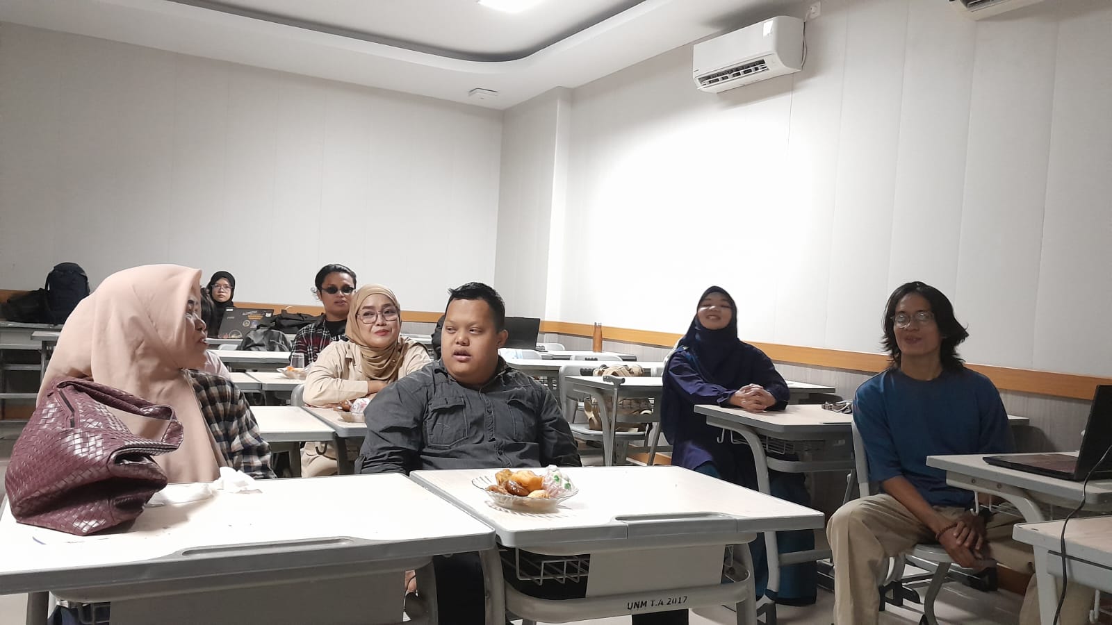 Workshop Karya Ceria Bahas Pemahaman Budaya Sirik na Pacce, dan Penerapannya dalam Pameran Seni Media Disabilitas