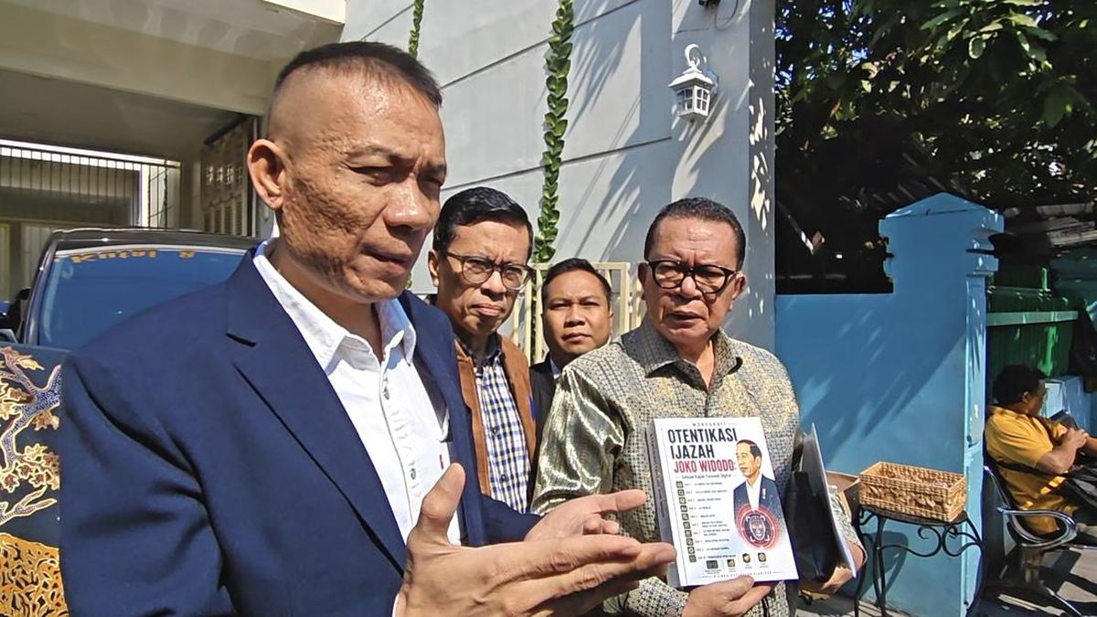 Rismon Sianipar Kembali Gemparkan Publik Lewat Buku Terbaru "Otentikasi Ijazah Jokowi"