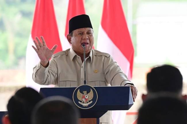 Prabowo Minta Perangkat Derah Awasi Program MBG