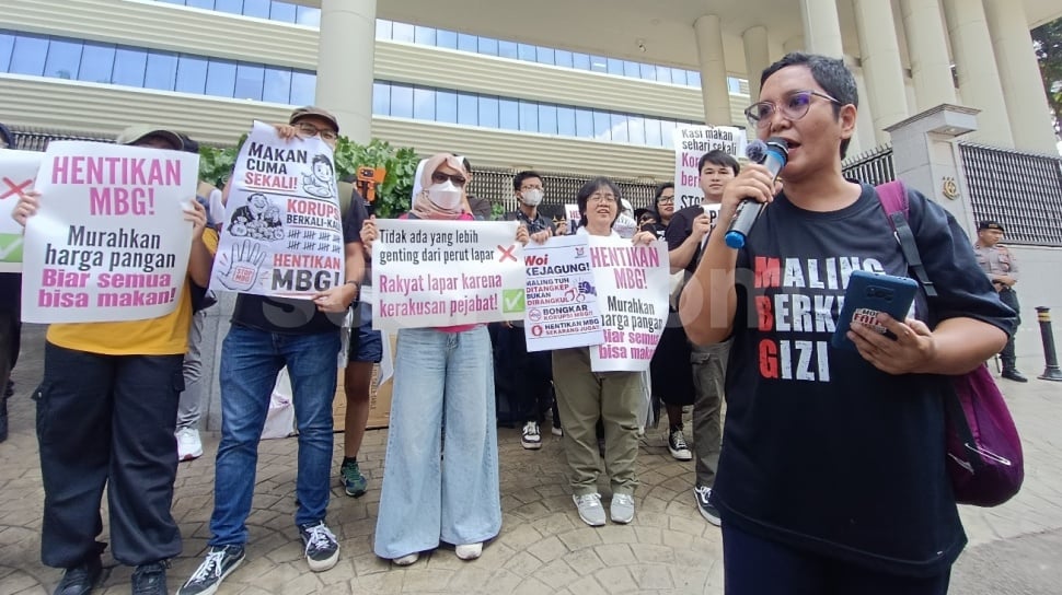 Sejumlah Massa Gelar Unjuk Rasa di Kejagung, Minta MBG Dihentikan