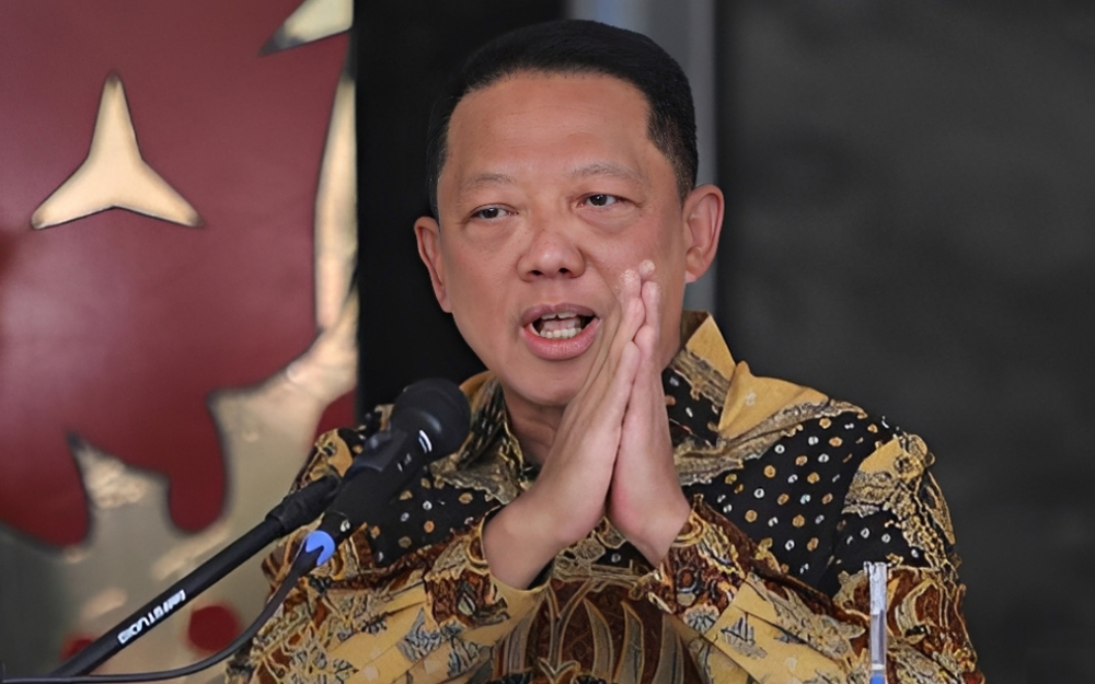 Eks Jampidsus Febrie Ardiansyah Ditetapkan sebagai Tersangka