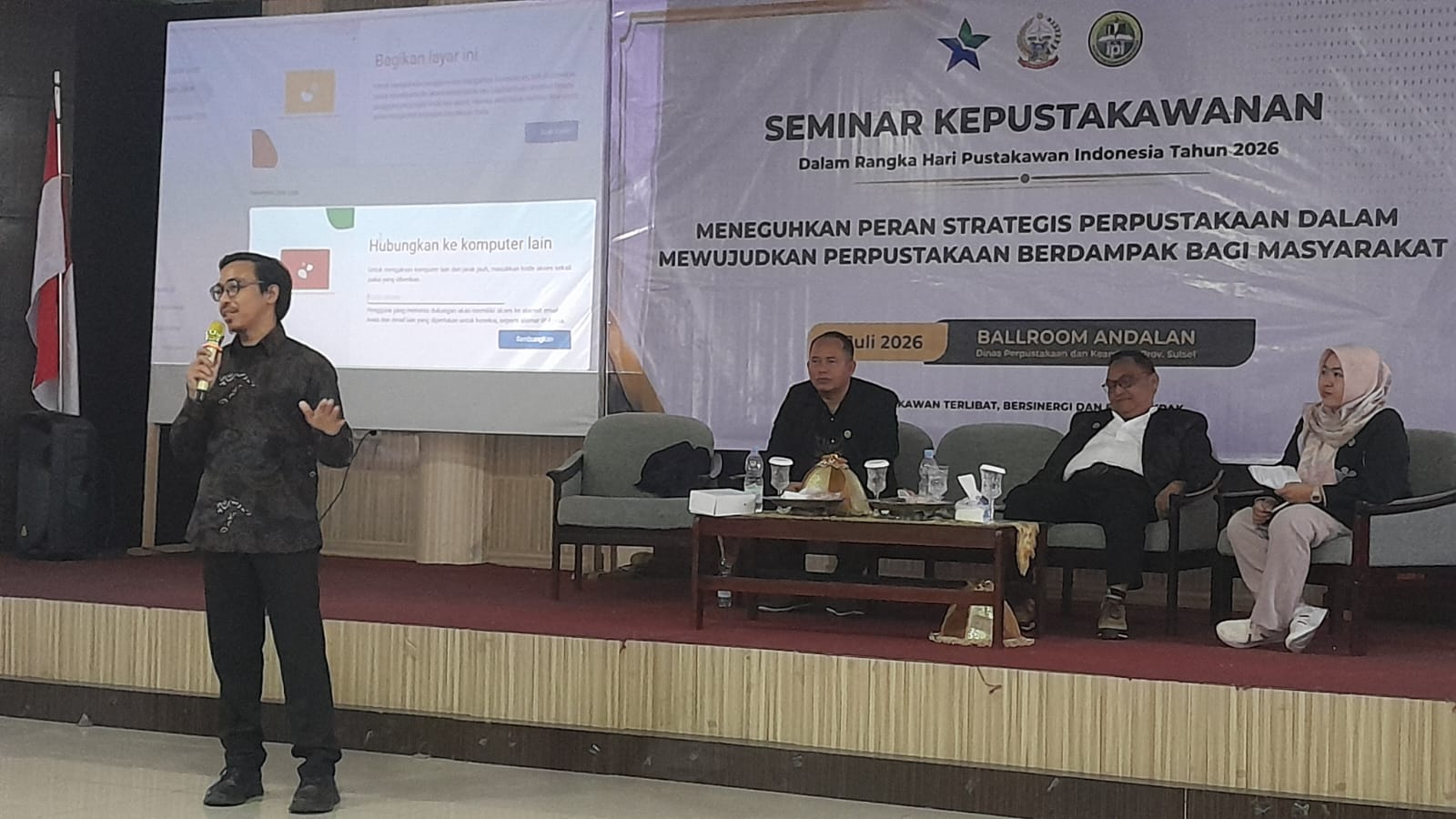 Pustakawan Ditantang Meningkatkan Profesionalitas untuk Memberikan Layanan Berkualitas pada Masyarakat