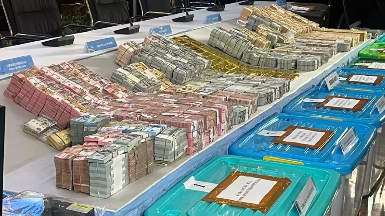 Ungkap Barang Bukti Kasus Eks Jampidsus, Polisi Libatkan FBI