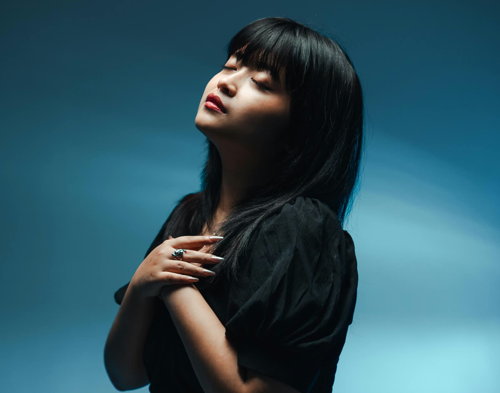 Laras Gartiana Bicara Soal Self-Worth Lewat Single “Cuma Aku yang Rasa”