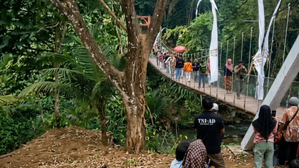 Jembatan Gantung Pongpet di Pangandaran Ambruk saat Baru Diresmikan