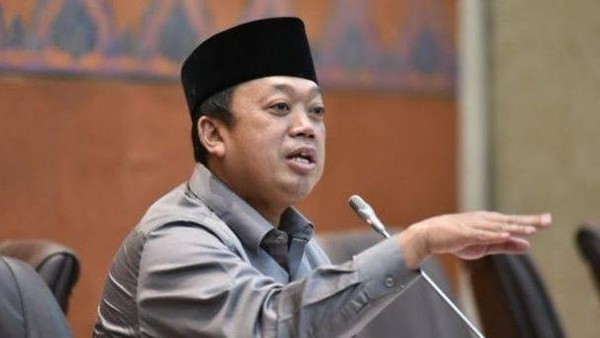 Mahfud MD Sebut Nusron Wahid Sebaiknya Mundur dari Jabatan