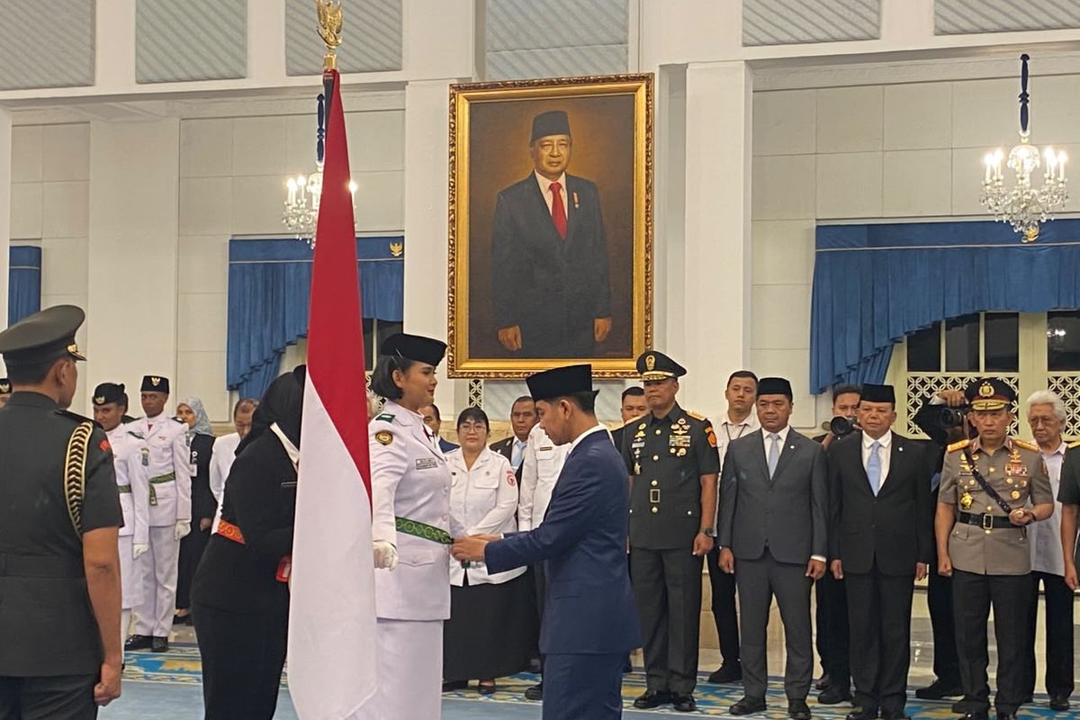 Wapres Kukuhkan Pasukan Paskibraka Nasional di Istana Negara