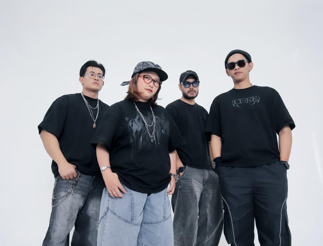 Throne VX Ungkap Sisi Rumit Percintaan Lewat Video Musik “Geometri Rasa”