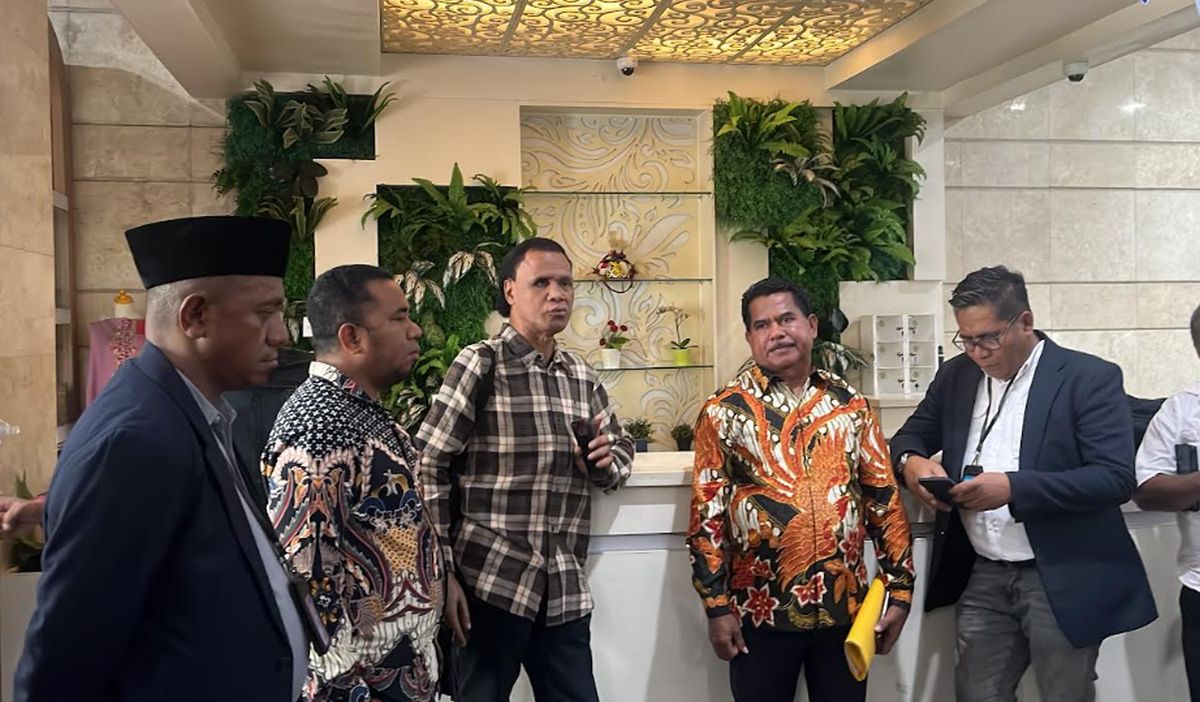 Hercules Bawa Pasukan Geruduk Kantor Kementerian ATR/BPN