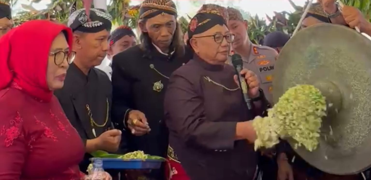 Bupati Blitar: Jamasan Gong Kyai Pradah 2026 Manivestasi Pelestarian Pariwisata Seni Budaya