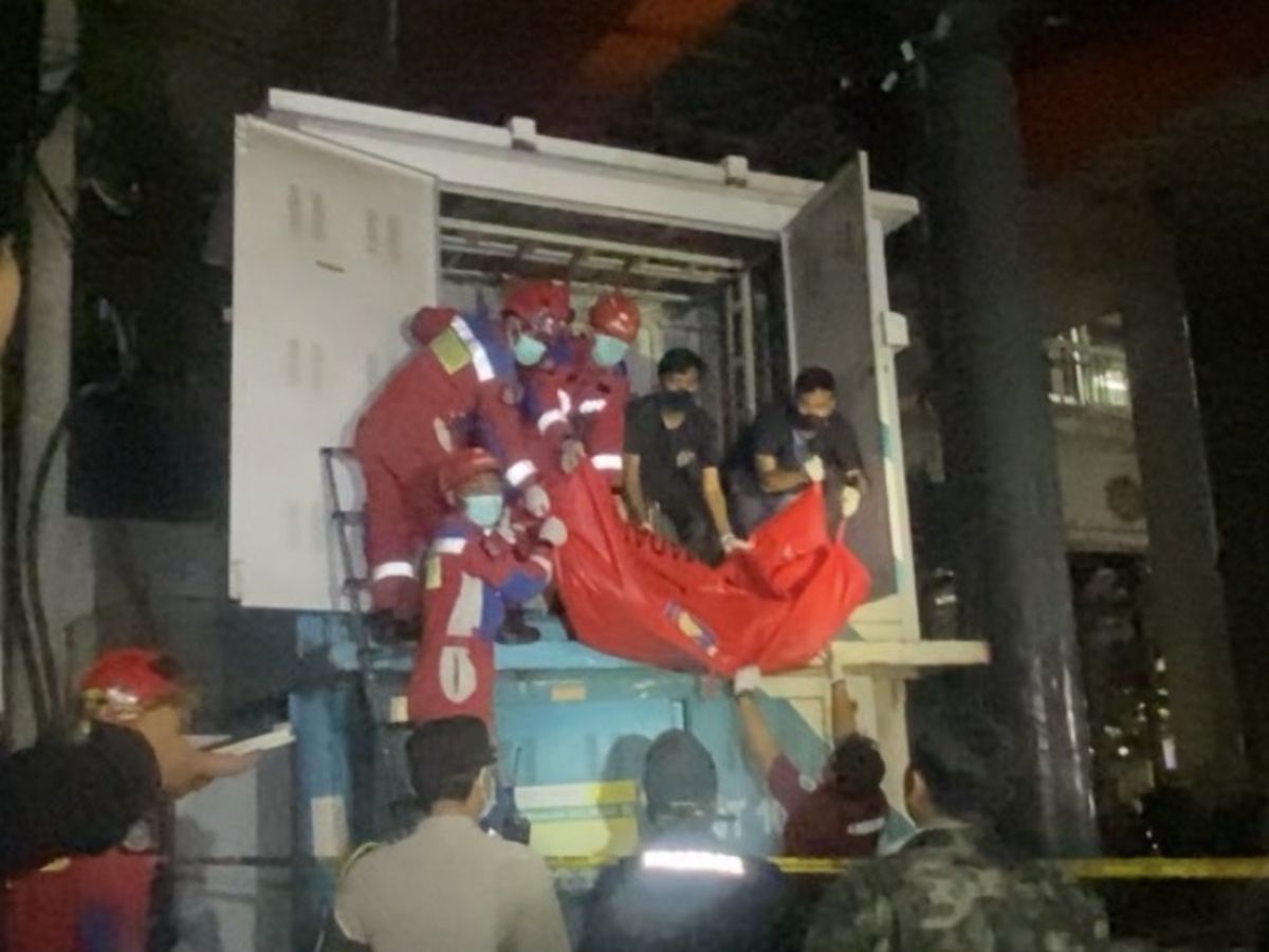 Pria Tanpa Identitas Ditemukan Meninggal di Gardu LRT Pancoran