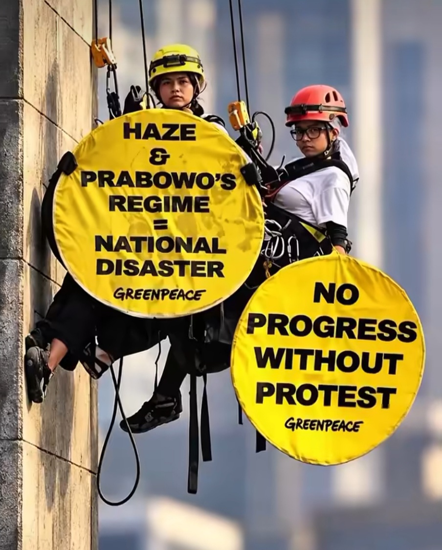 Polisi Bebaskan 6 Aktivis Greenpeace