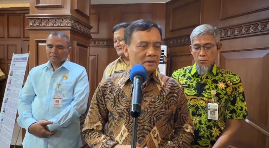 OTT Bupati Klaten, Gubernur Jateng Ahmad Luthfi Sudah Kehabisan Akal