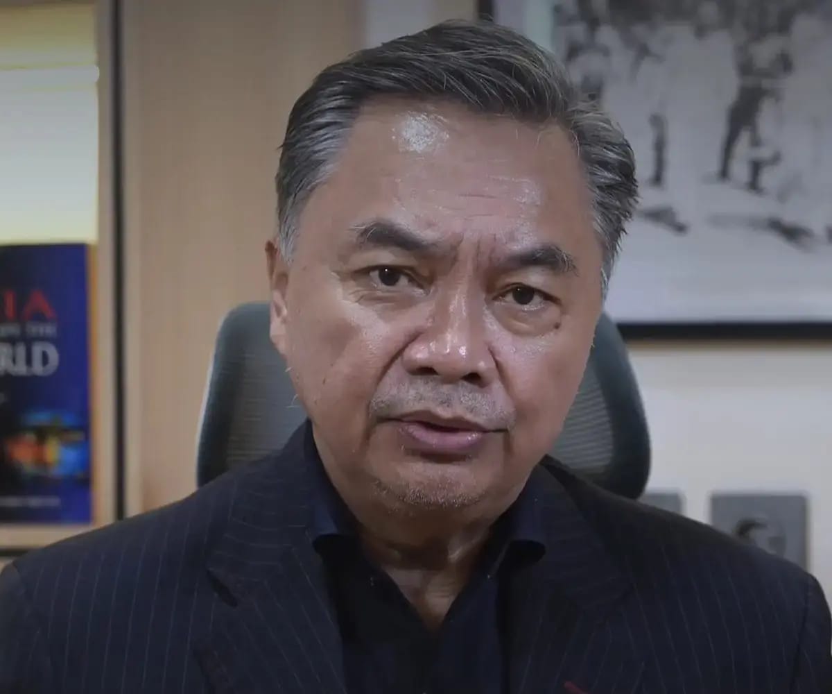 Dino Patti Tantang Gibran Hadapi Denny Indrayana