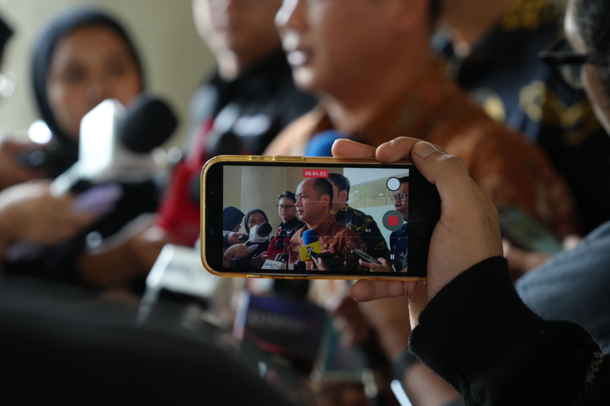 JAM PIDMIL Tetapkan 5 Tersangka Perkara Pengadaan Motor Listrik di BGN