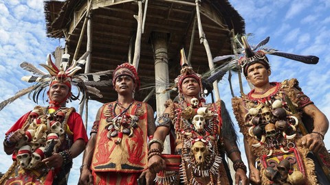 Putra-Putri Suku Dayak Pedalaman Mendapat Penyesuaian Masuk TNI
