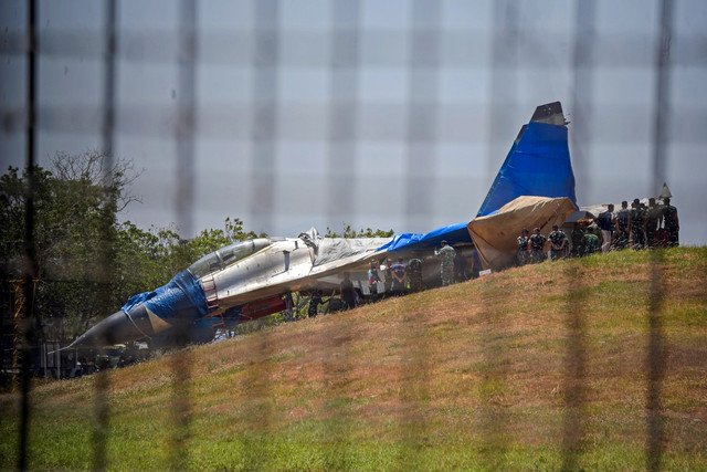 Pesawat Jet Sukhoi Milik TNI AU Tergelincir