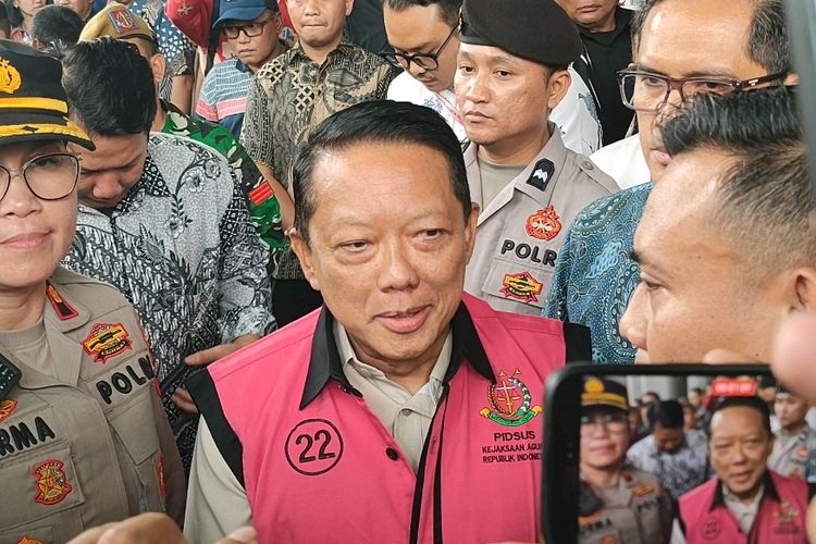 Eks Jampidsus Febrie Singgung Penanganan Perkara Besar