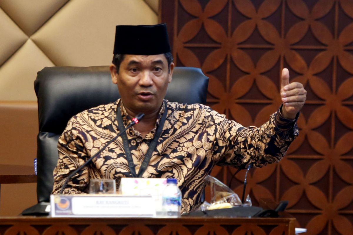 Ray Rangkuti Sebut Akan Ada Manuver di Barisan Prabowo pada 2028