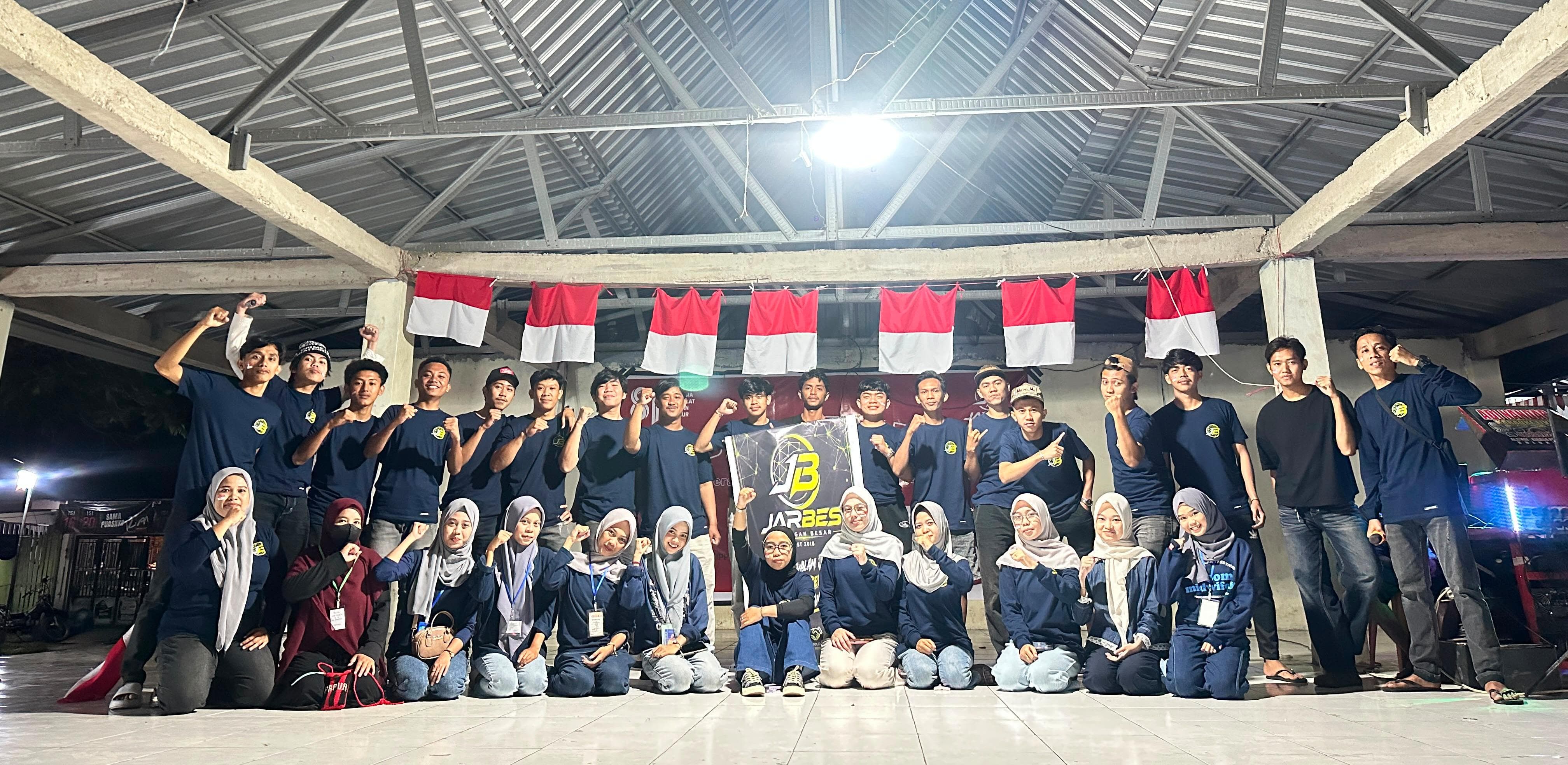 Lapangan yang Belum Ingin Sepi