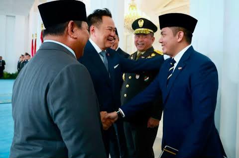 Prabowo Perkenalkan Seskab Teddy ke PM Thailand