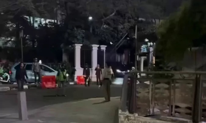 Viral! Terduga Pelaku Begal di Kawasan Sudirman Membawa Sajam