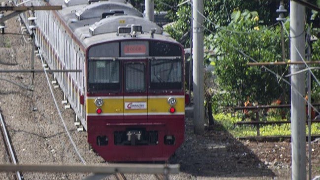 KRL Alami Keterlambatan Imbas Anjloknya Kereta di Stasiun Jakarta Kota