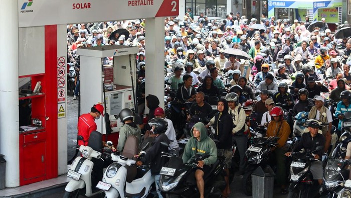 Pemda Bali Berlakukan Pengisian BBM Ganjl Genap