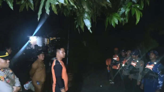 Empat mahasiswa