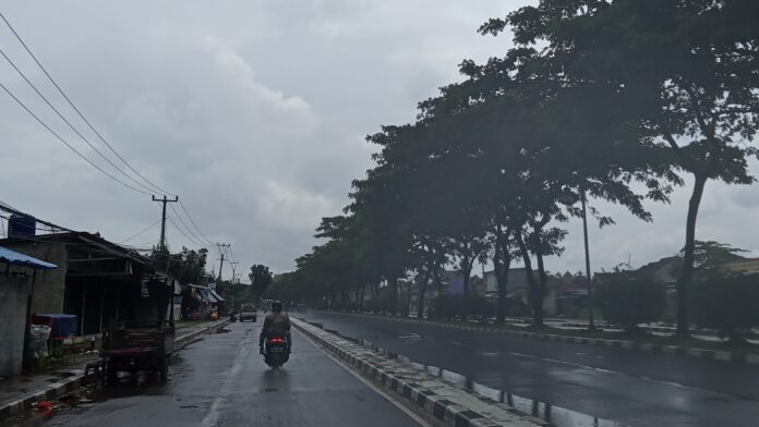 Terjadi Hujan Ringan