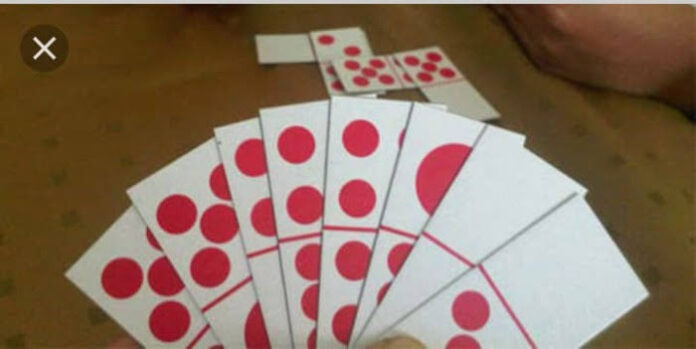 permainan domino