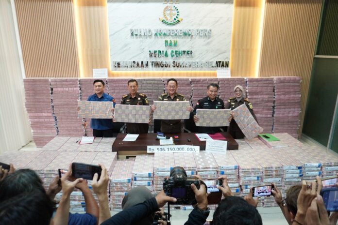 Kejati Sumsel Sita Uang Rp506 Miliar Terkait Kasus Korupsi Kredit Bank BUMN