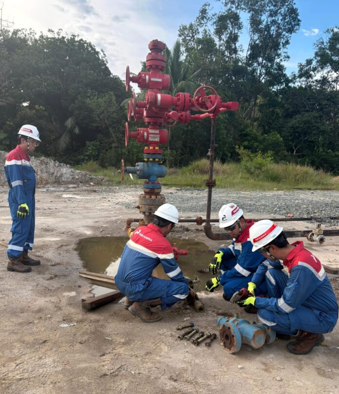 Penggantian katup pada selubung sumur (casing valve) Pertamina EP