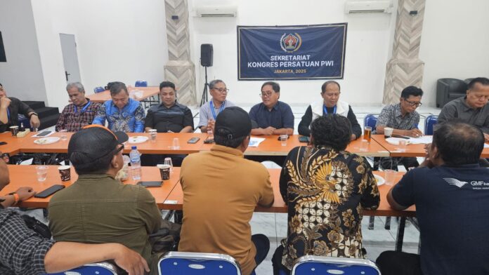 Rapat koordinasi pelaksanaan kongres PWI yang diikuti SC dan OC, Senin (25/8)