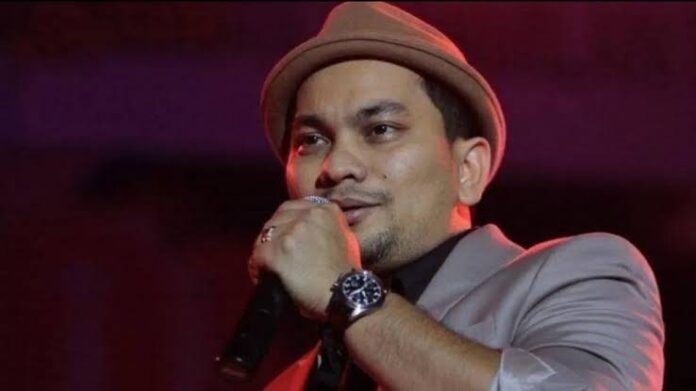 Tompi penyanyi lagu 'Ramadhan Datang' (Instagram: @bahas.music) (Winda Oktapia Dwi Putri)