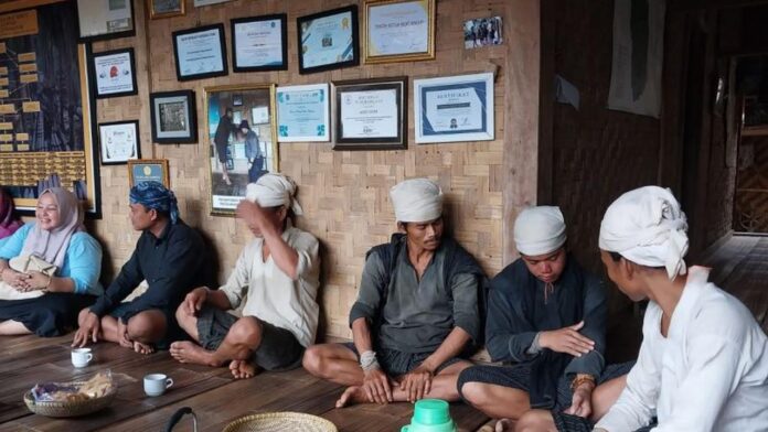 Warga Badui Sementara Diminta Tak Berjualan Madu ke Jakarta