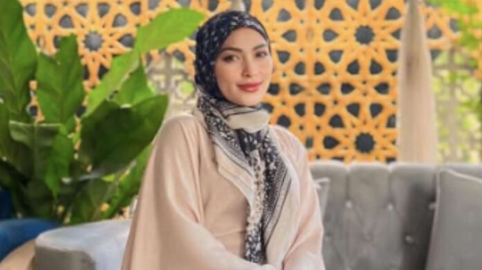 Fadlun Faisal Balghoits atau akrab disapa Luna, istri Habib Bahar bin Smith Sumber : Instagram/official_fadlunbalghoits