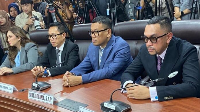 MKD DPR resmi menjatuhkan sanksi nonaktif terhadap tiga anggota DPR, yakni Ahmad Sahroni, Eko Patrio, dan Nafa Urbach, karena dinilai melanggar kode etik, Rabu (5/25). (FOTO: Ist)