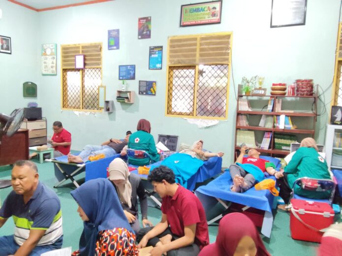 Bunda Pustaka SD Negeri Borong dan PMI Makassar Gelar Donor Darah