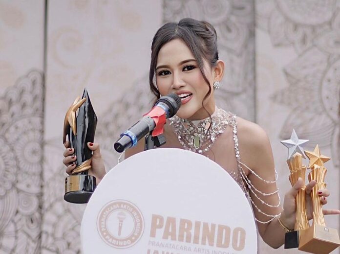 Puteri Indonesia Kalimantan Tengah 2024, Dessy Paramita Dewi