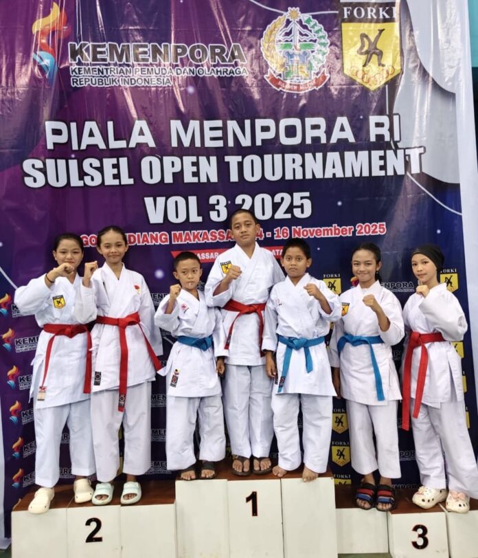 Karateka SD Negeri Borong Makassar Tampil di Kejuaraan Piala Menpora RI 2025